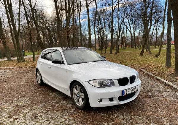 samochody osobowe BMW Seria 1 cena 21500 przebieg: 190000, rok produkcji 2009 z Łęczna